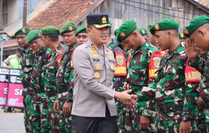 Kapolres Banyuasin Pimpin Apel Pengamanan Pendaftaran Paslon Cabup dan Cawabup di KPUD